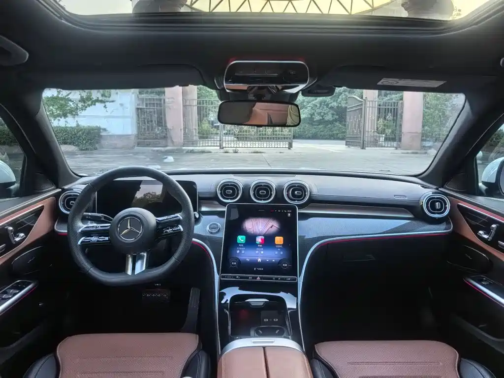 Mercedes-Benz C-Class 2024