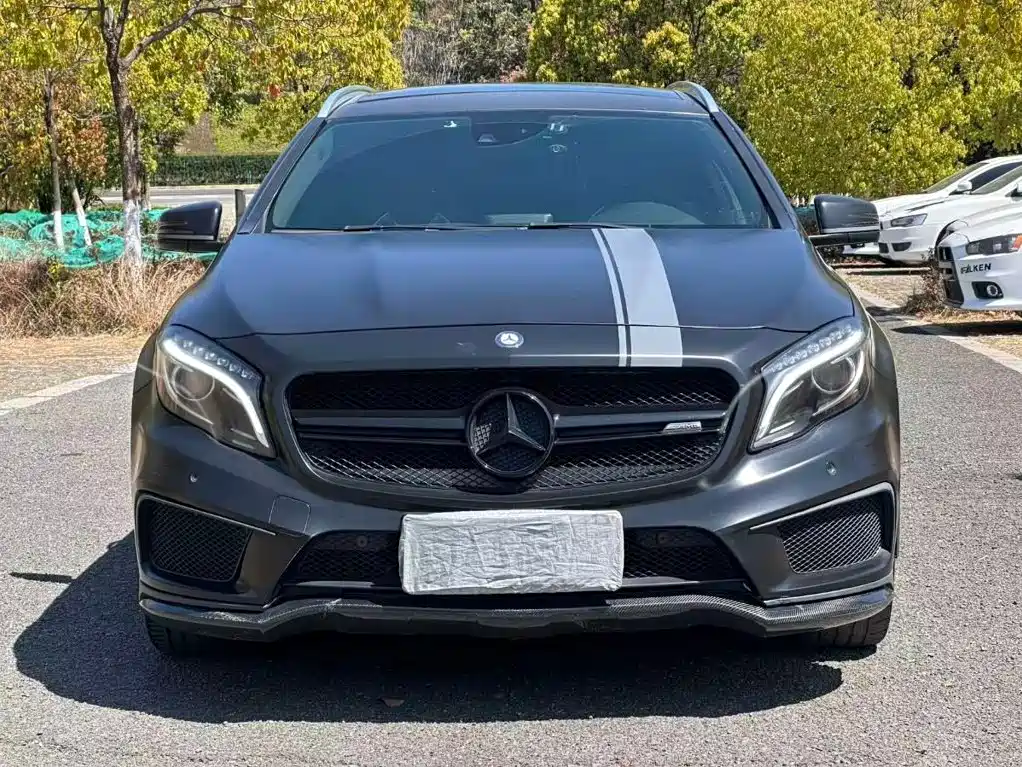 Mercedes-Benz GLA AMG 2015