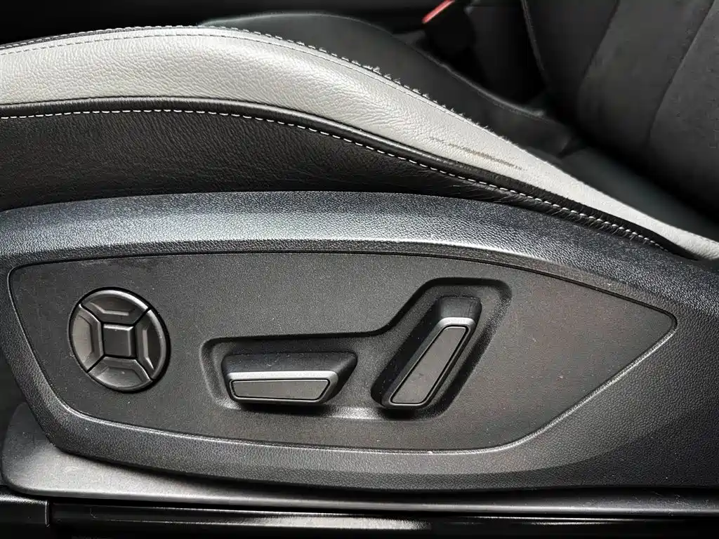 Audi Q3 2022 — фото 17