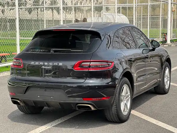 Porsche Macan 2014