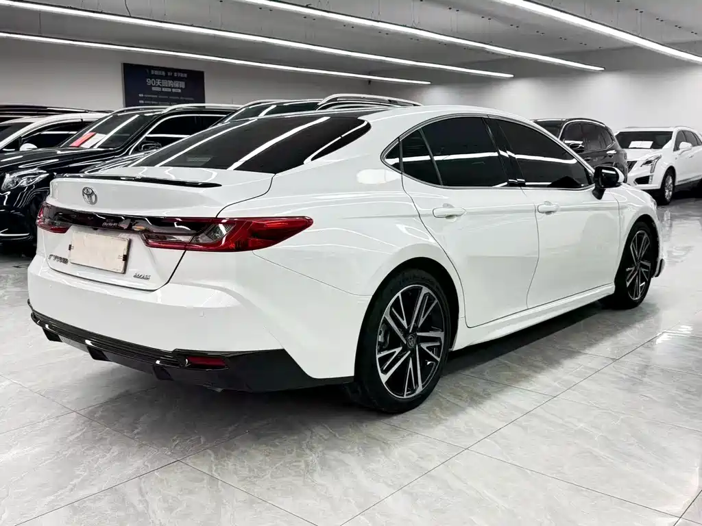 Toyota Camry 2024