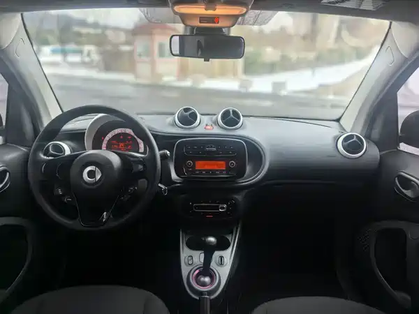 smart fortwo 2018