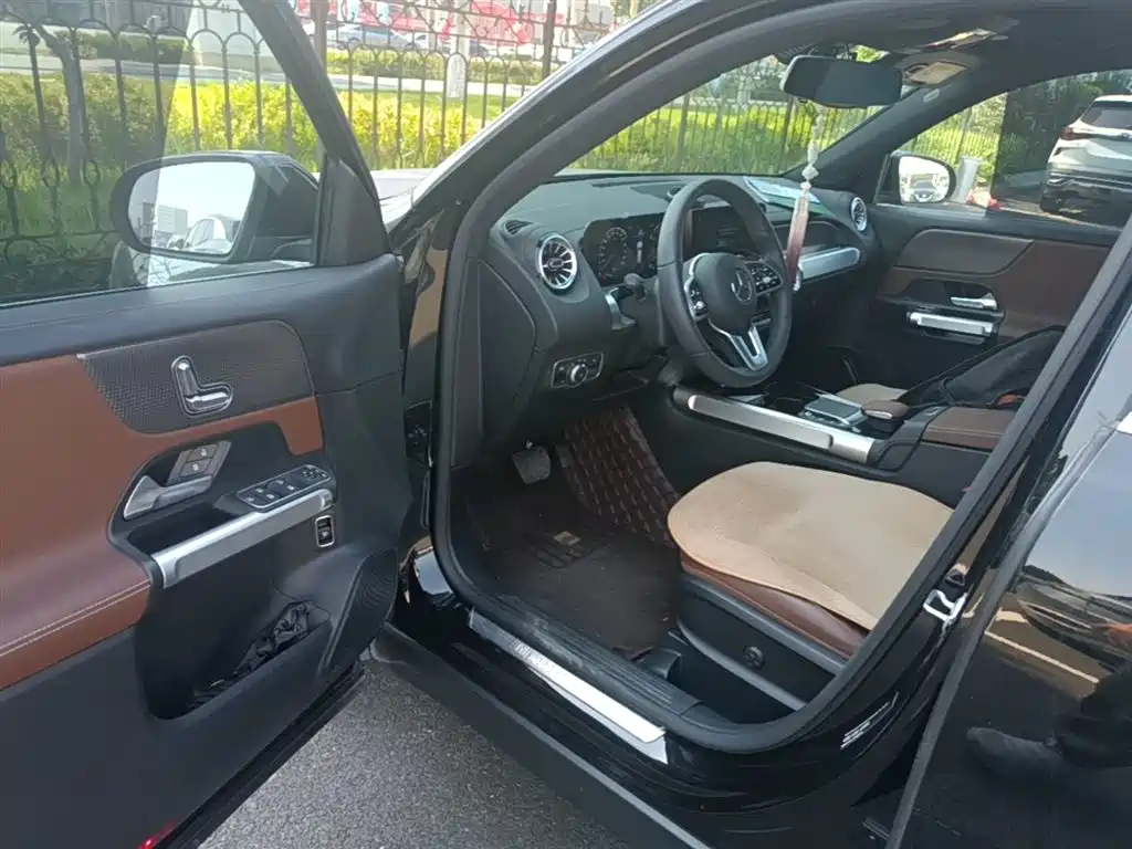 Mercedes-Benz GLB 2022 — фото 16