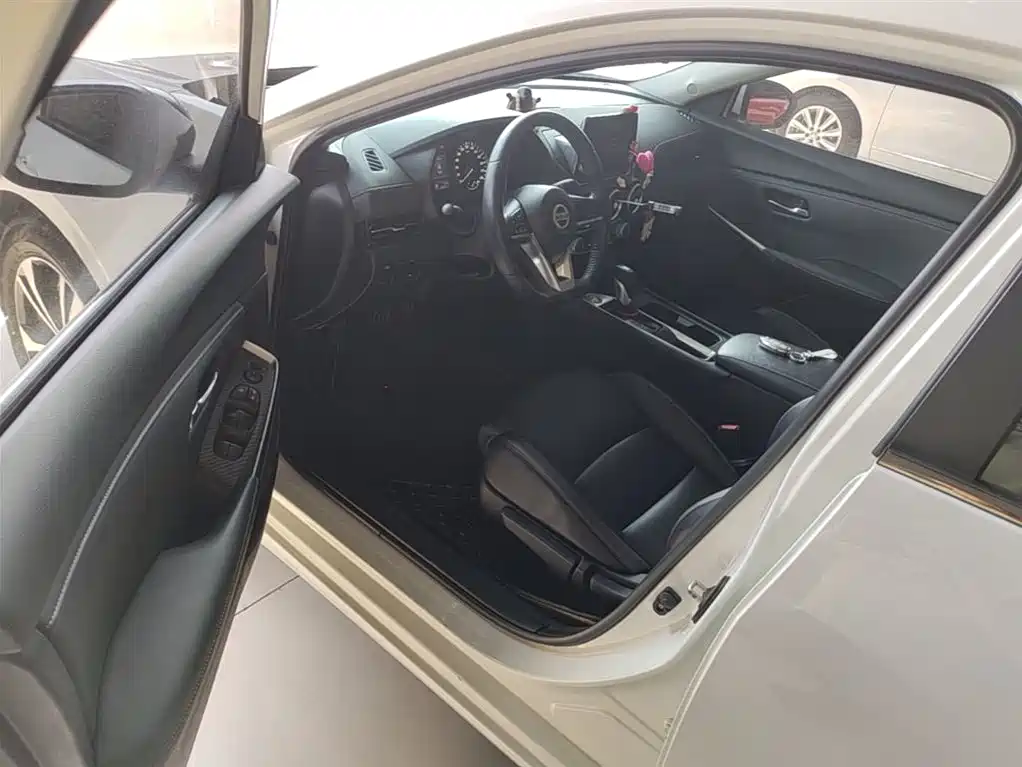 Nissan Sylphy 2019 — фото 16