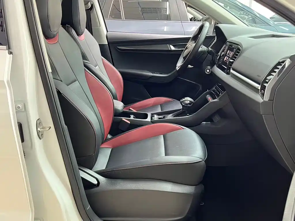 Skoda Karoq 2023 — фото 16