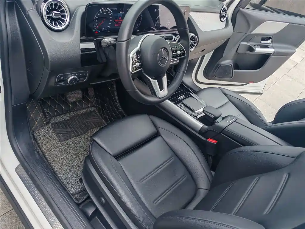 Mercedes-Benz GLA 2023 — фото 15