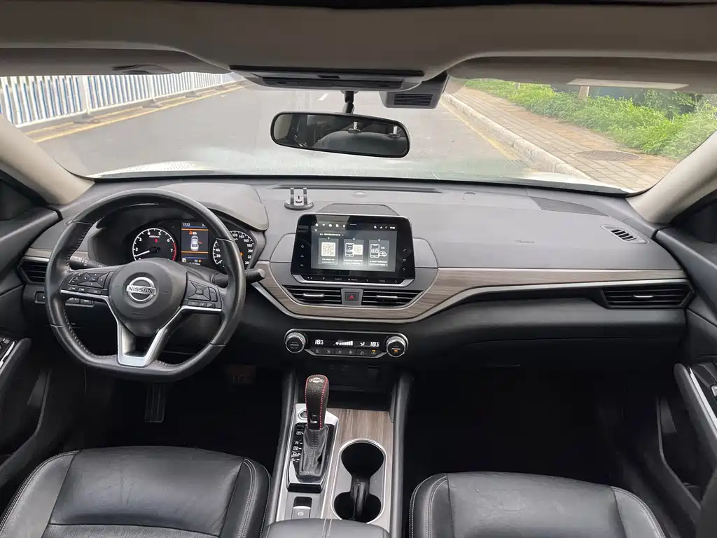 Nissan Teana 2021 — фото 17