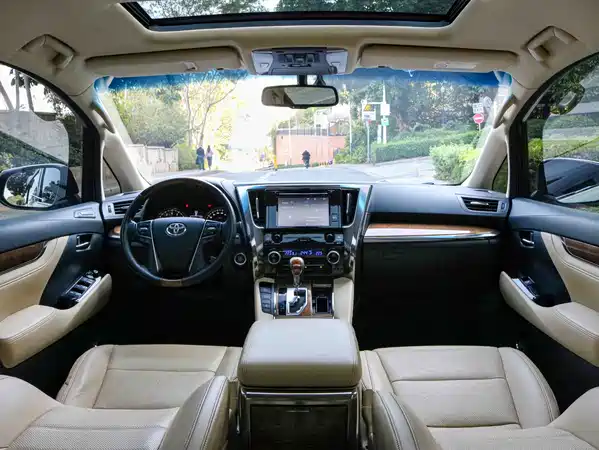 Toyota Alphard 2018