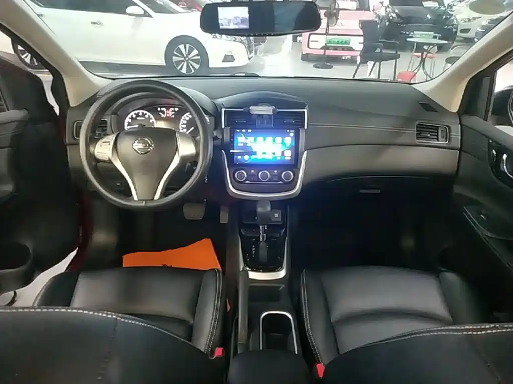 Nissan Tiida 2020 — фото 10