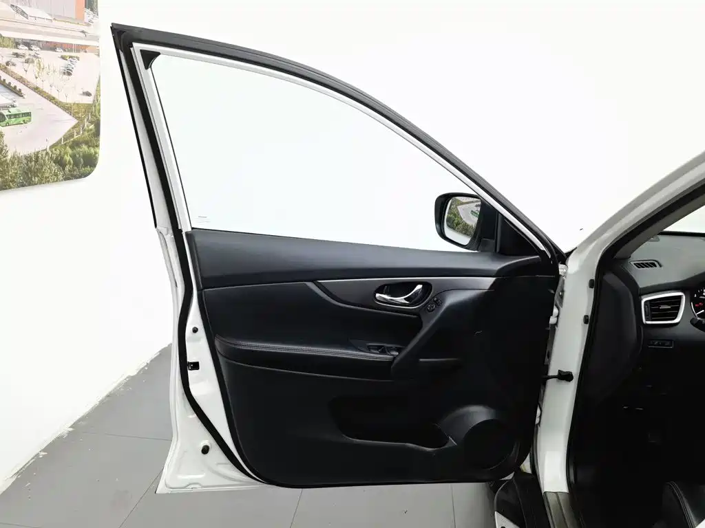 Nissan X-Trail 2015 — фото 8