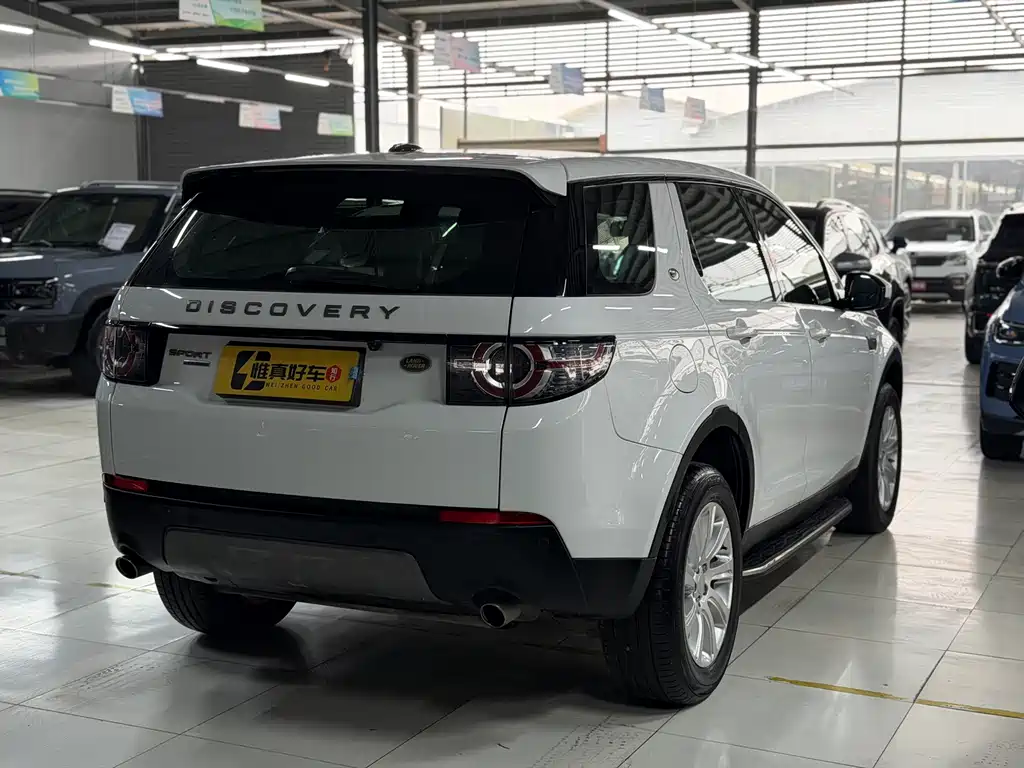 Land Rover Discovery Sport 2017 — фото 17
