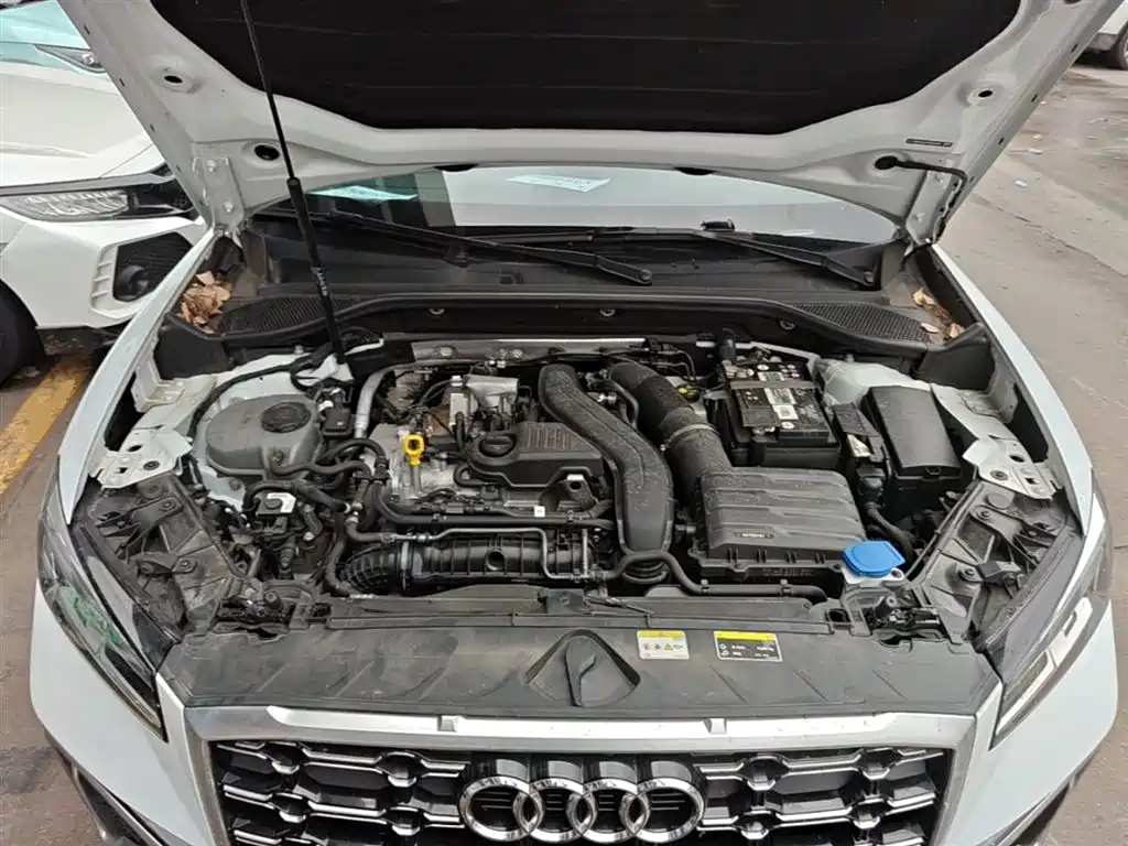 Audi Q2L 2023 — фото 16