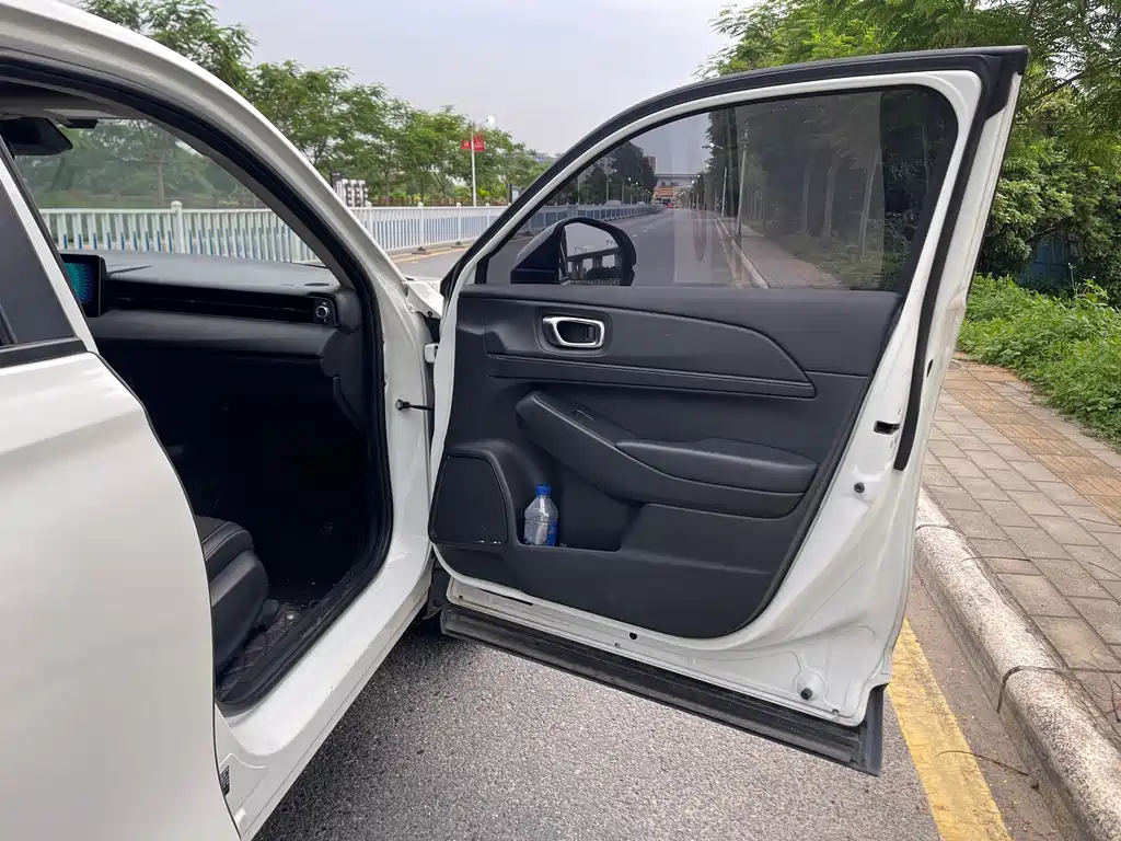 Honda Vezel 2023 — фото 12