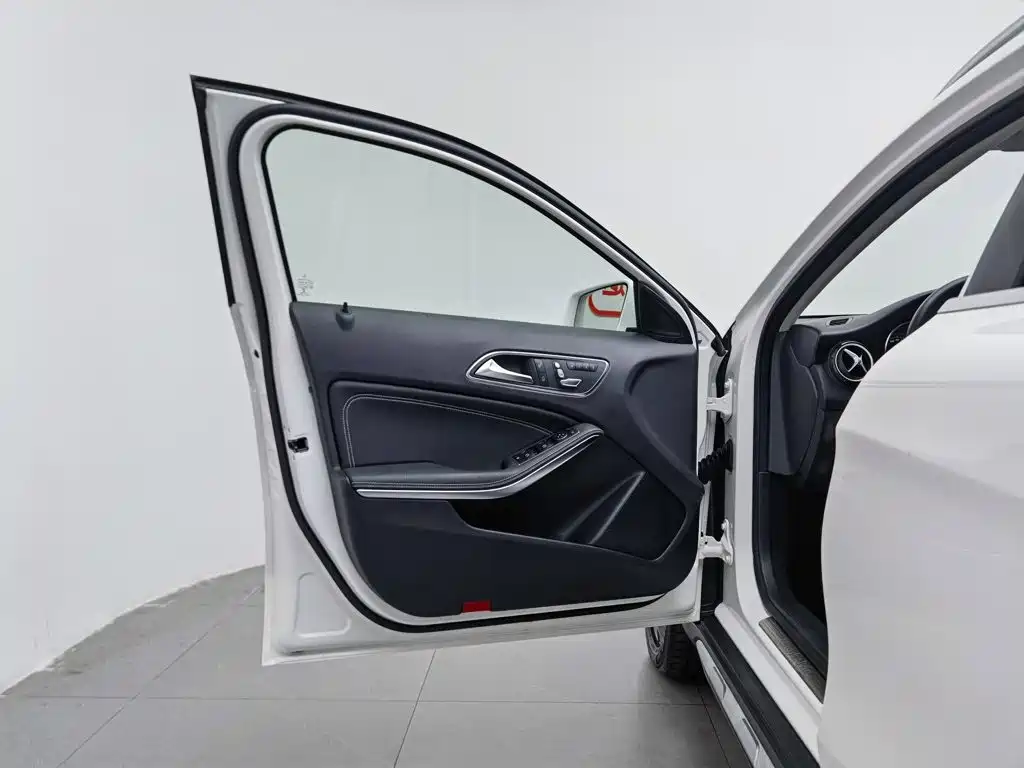 Mercedes-Benz GLA 2019 — фото 8