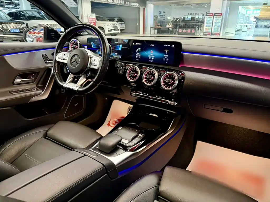 Mercedes-Benz A-Class AMG 2022 — фото 9