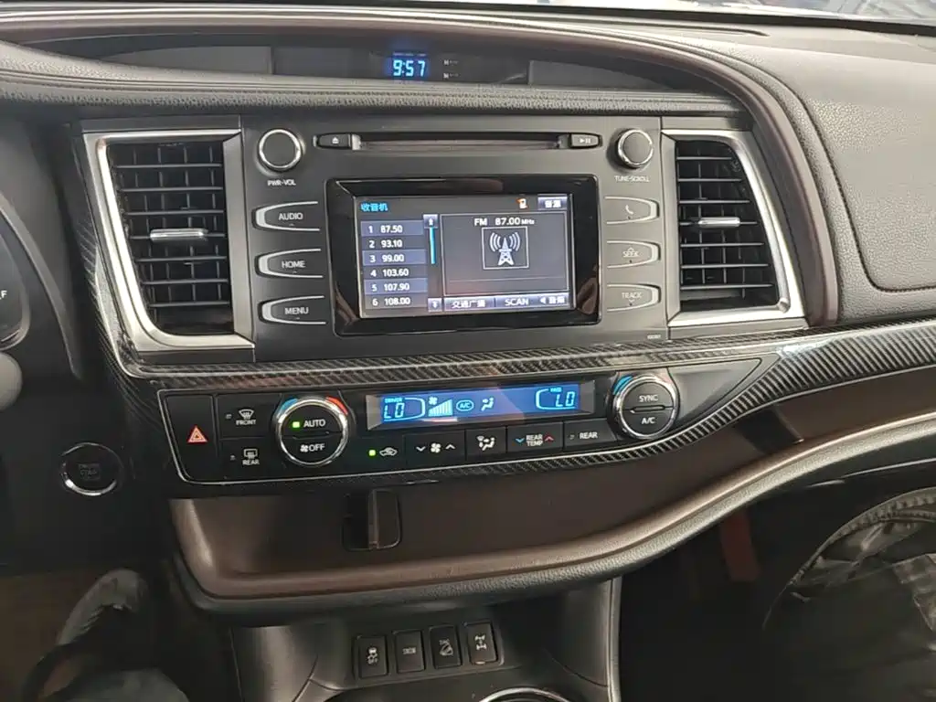 Toyota Highlander 2017 — фото 13