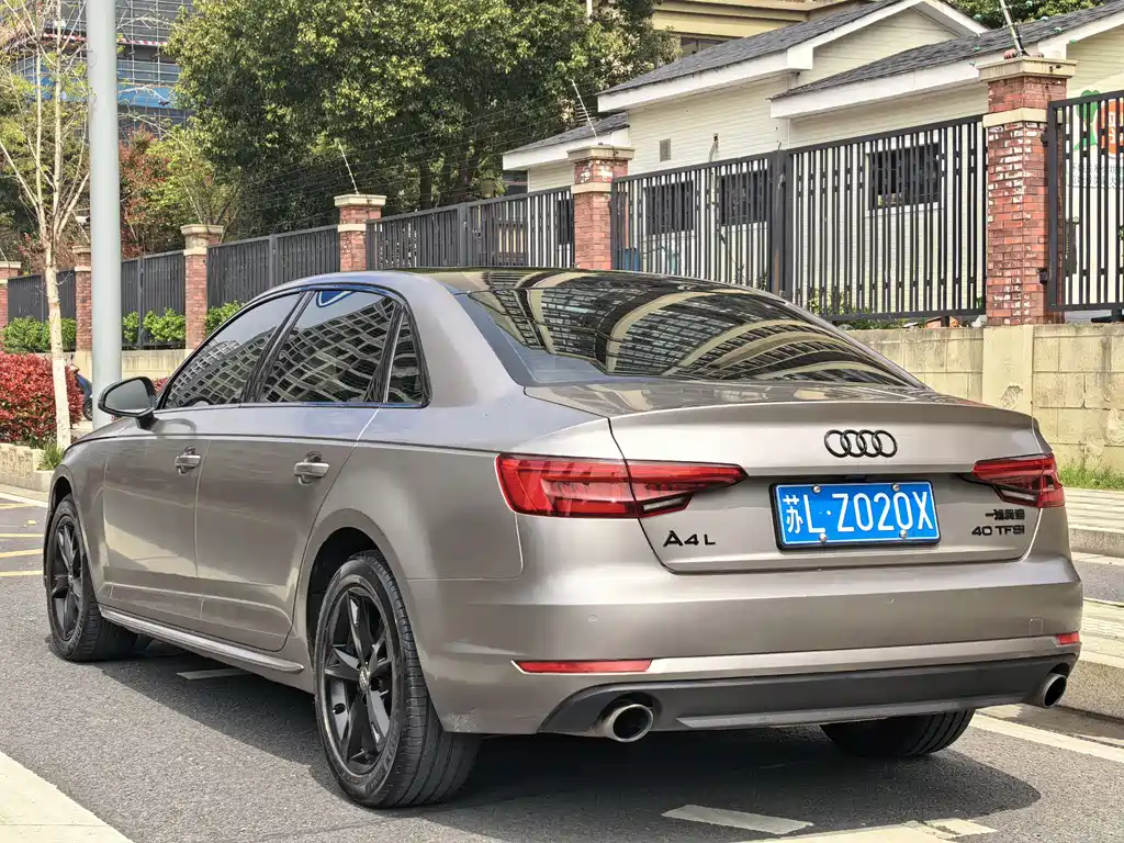 Audi A4L 2017 — фото 13