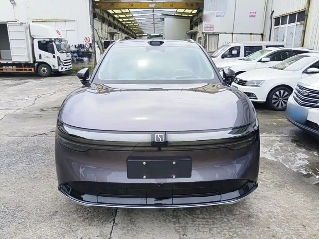 Zeekr 7X 2025