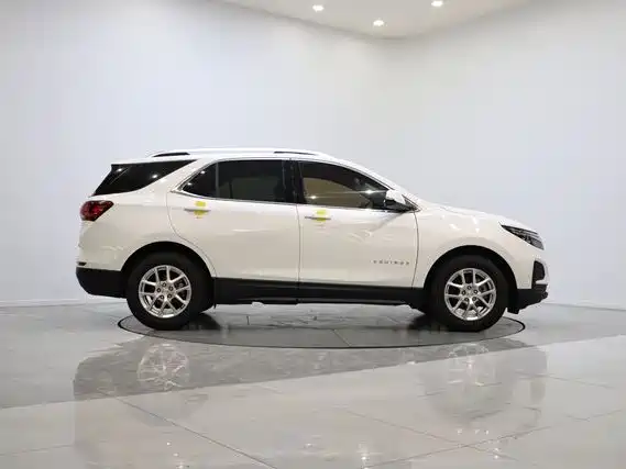 Chevrolet Equinox 2021 — фото 18