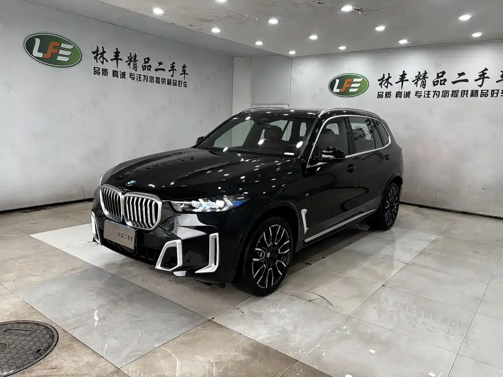 BMW X5 2025 — фото 1