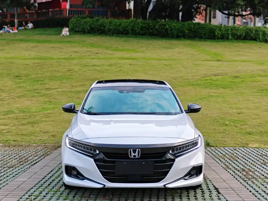 Honda Accord 2022 — фото 2