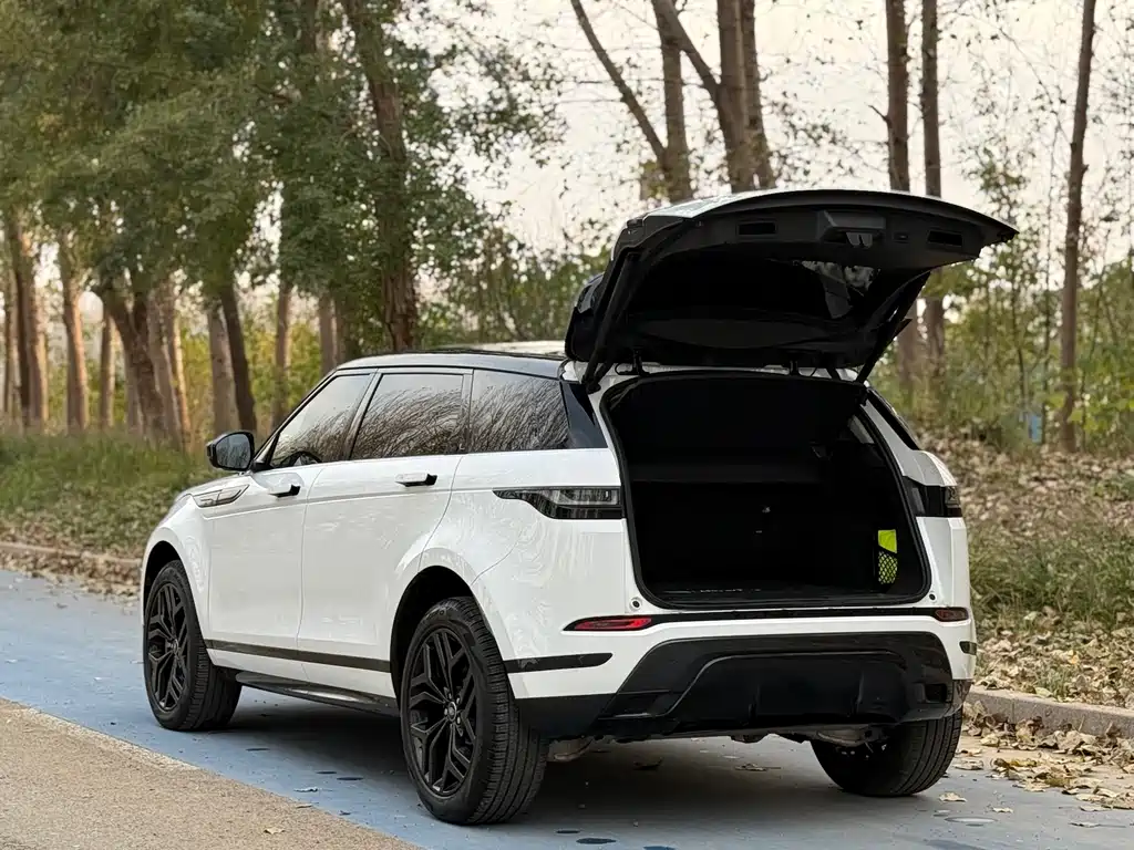 Land Rover Evoque 2022 — фото 9