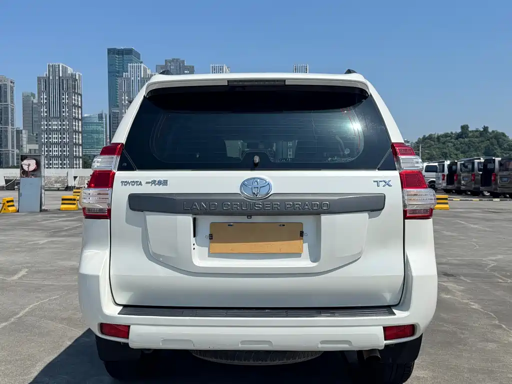 Toyota Prado 2016 — фото 12