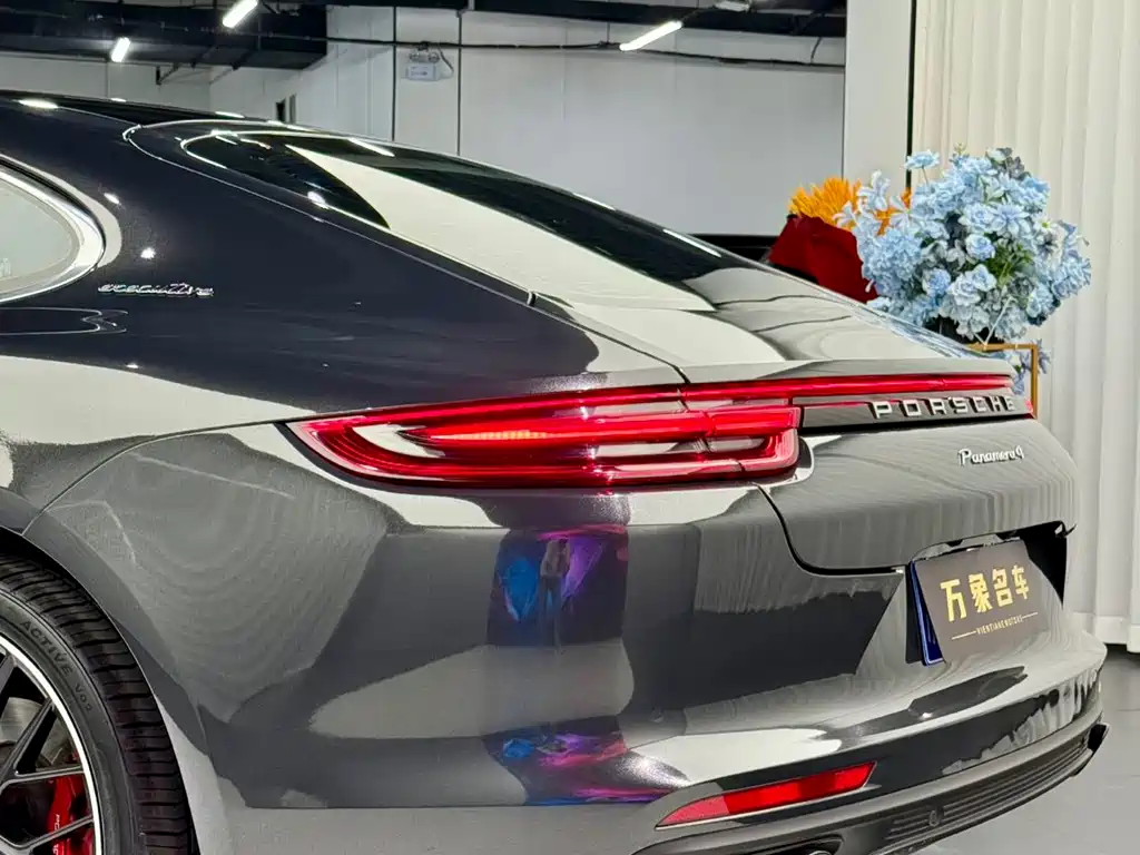 Porsche Panamera 2020 — фото 11