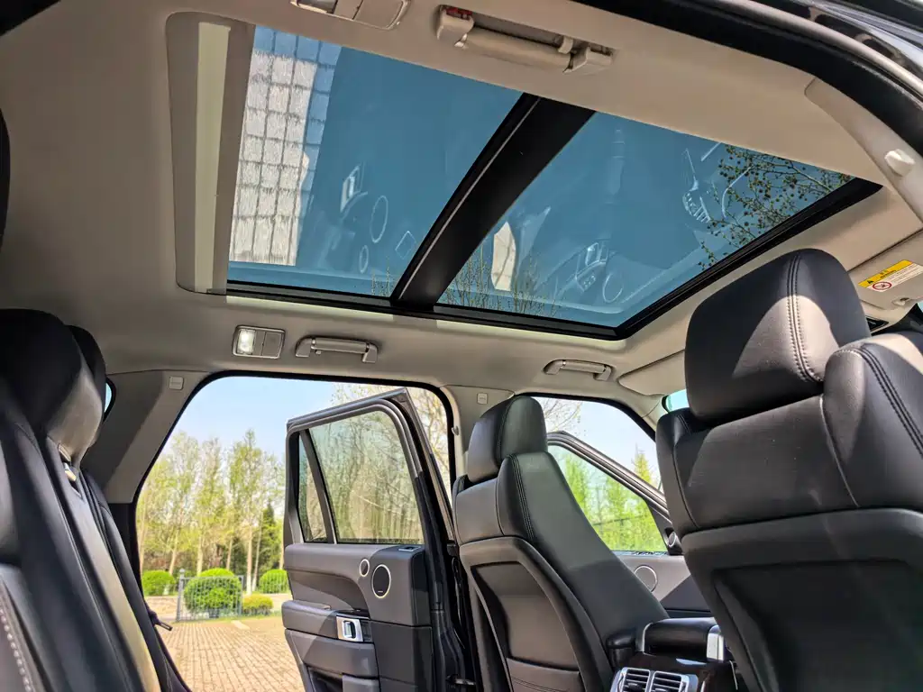 Land Rover Range Rover 2018 — фото 15