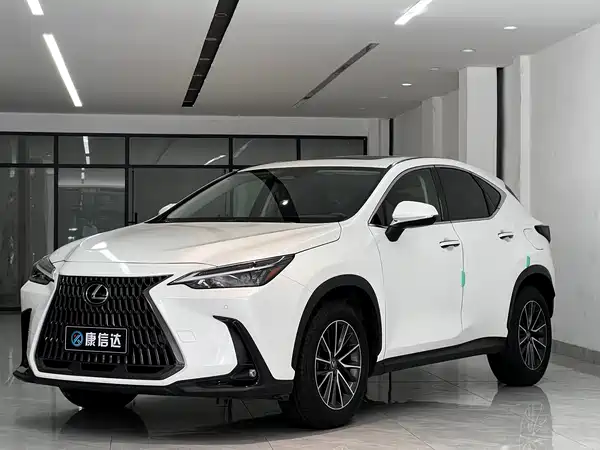 Lexus NX 2023