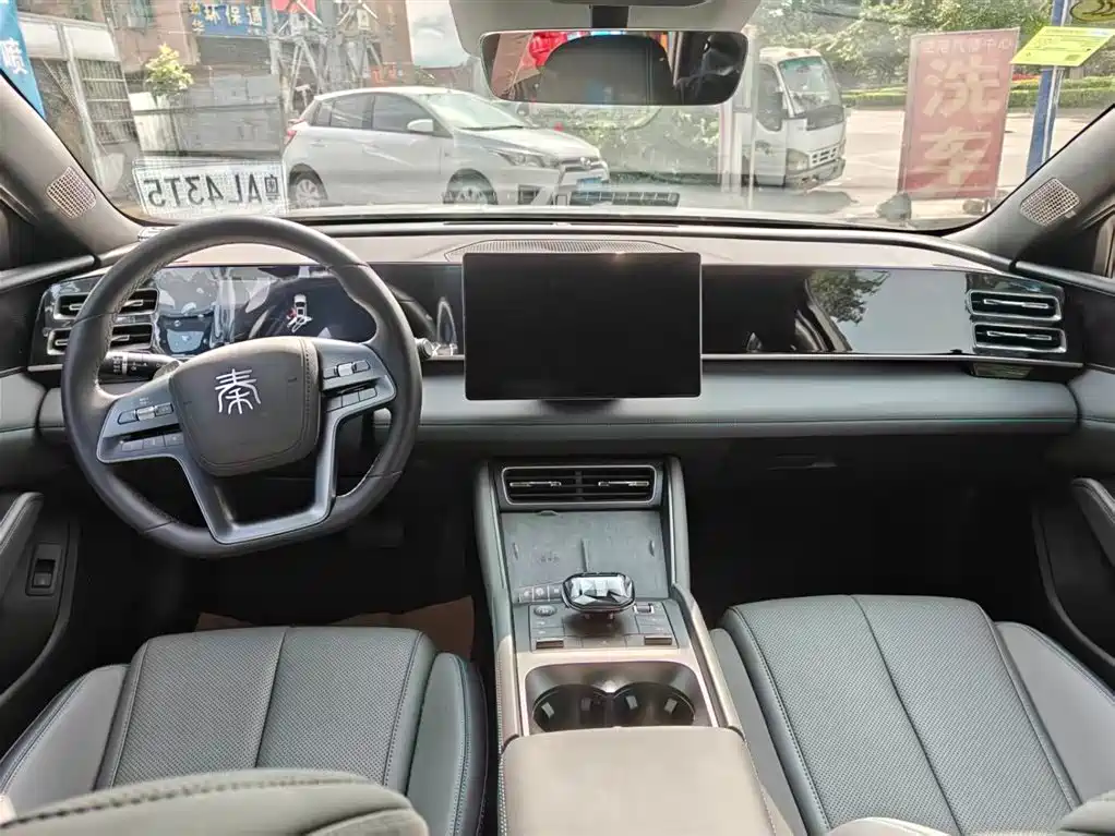 BYD Qin L 2025 — фото 13