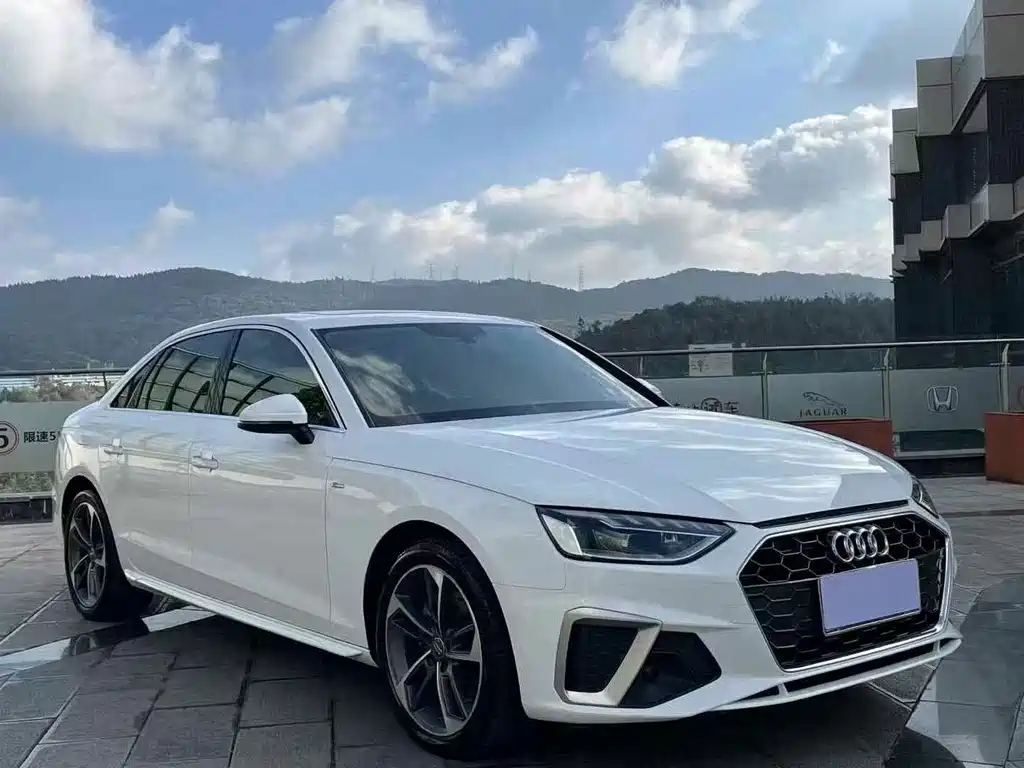Audi A4L 2020