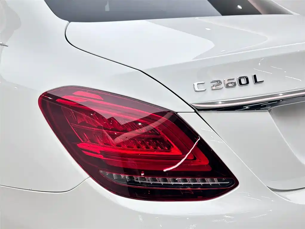 Mercedes-Benz C-Class 2020 — фото 19