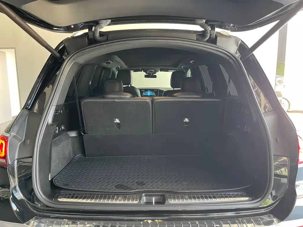 Mercedes-Benz GLS 2021 — фото 18