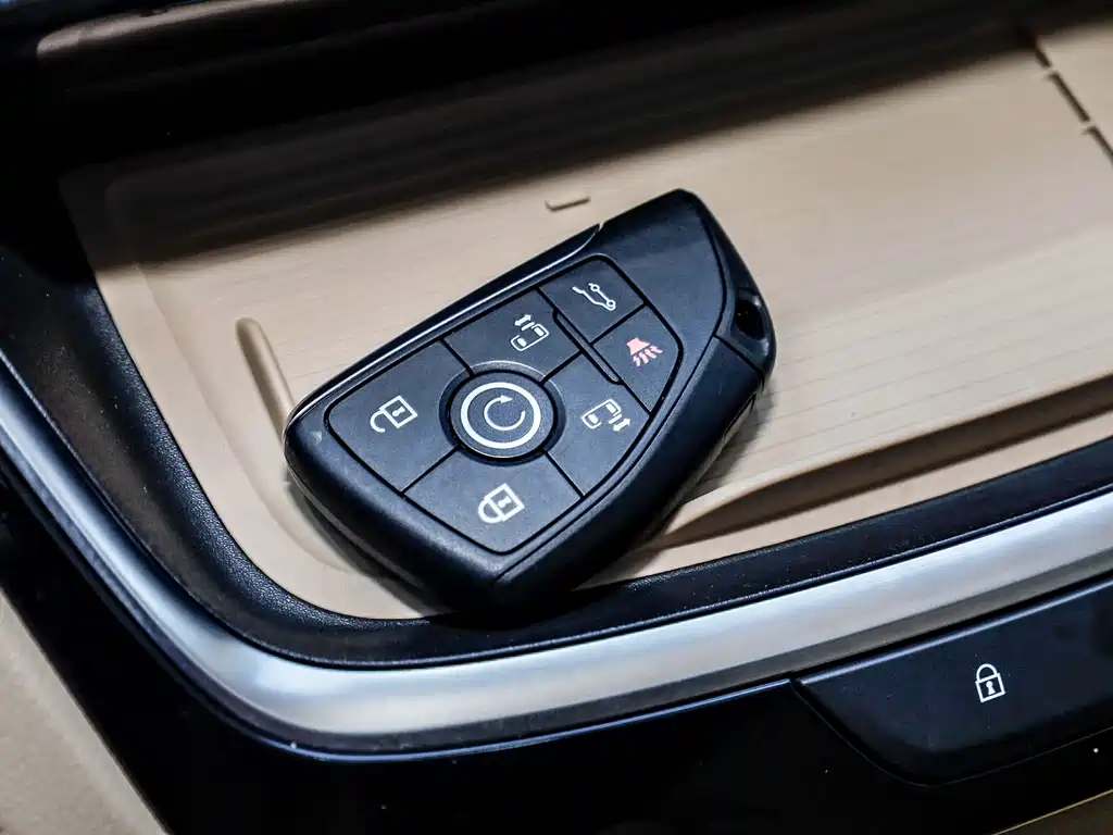 Buick GL8 New Energy 2025 — фото 26