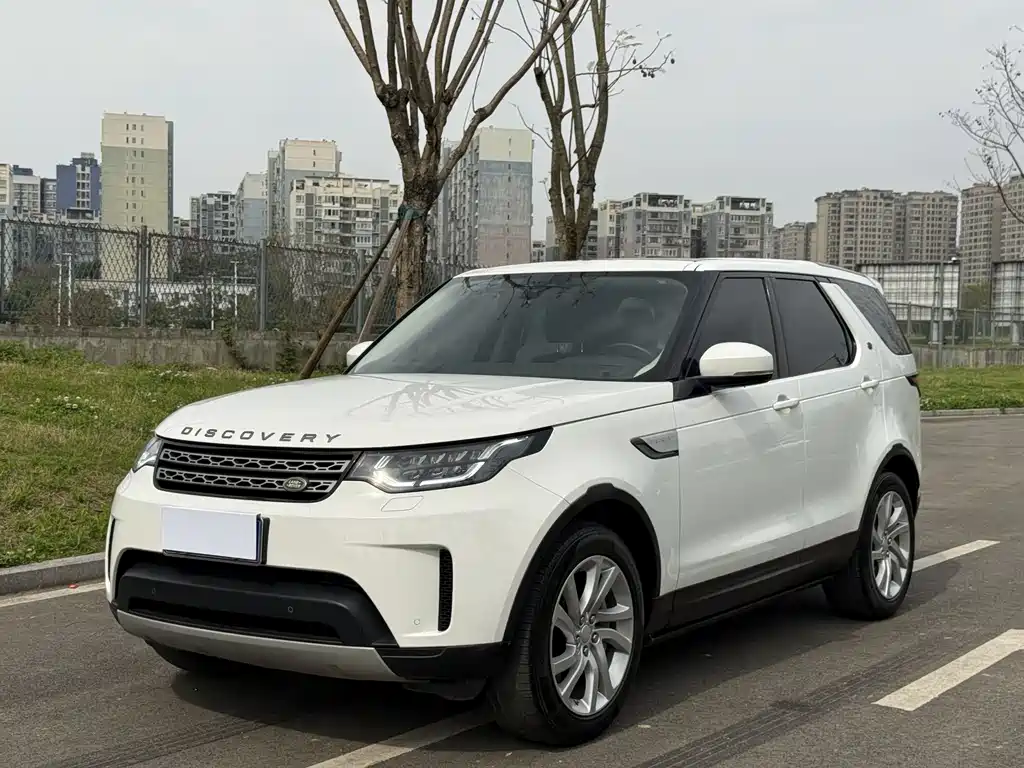 Land Rover Discovery 2018 — фото 1