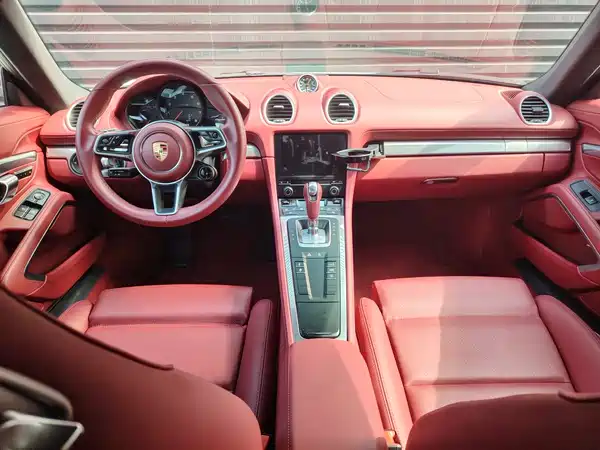 Porsche 718 2025