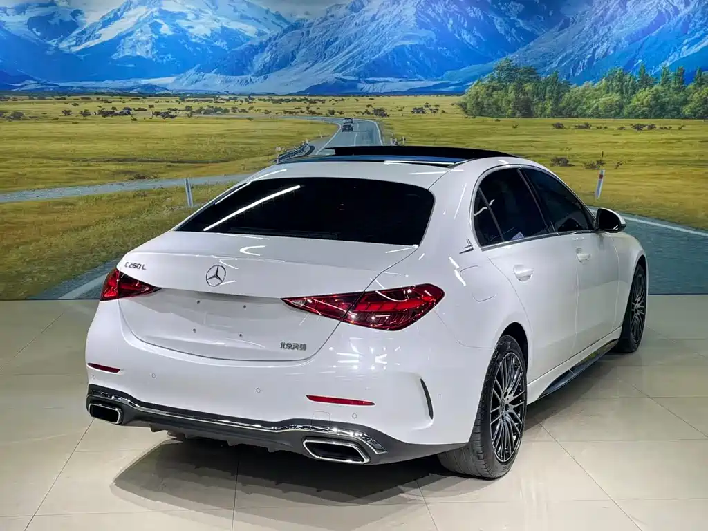Mercedes-Benz C-Class 2023 — фото 5