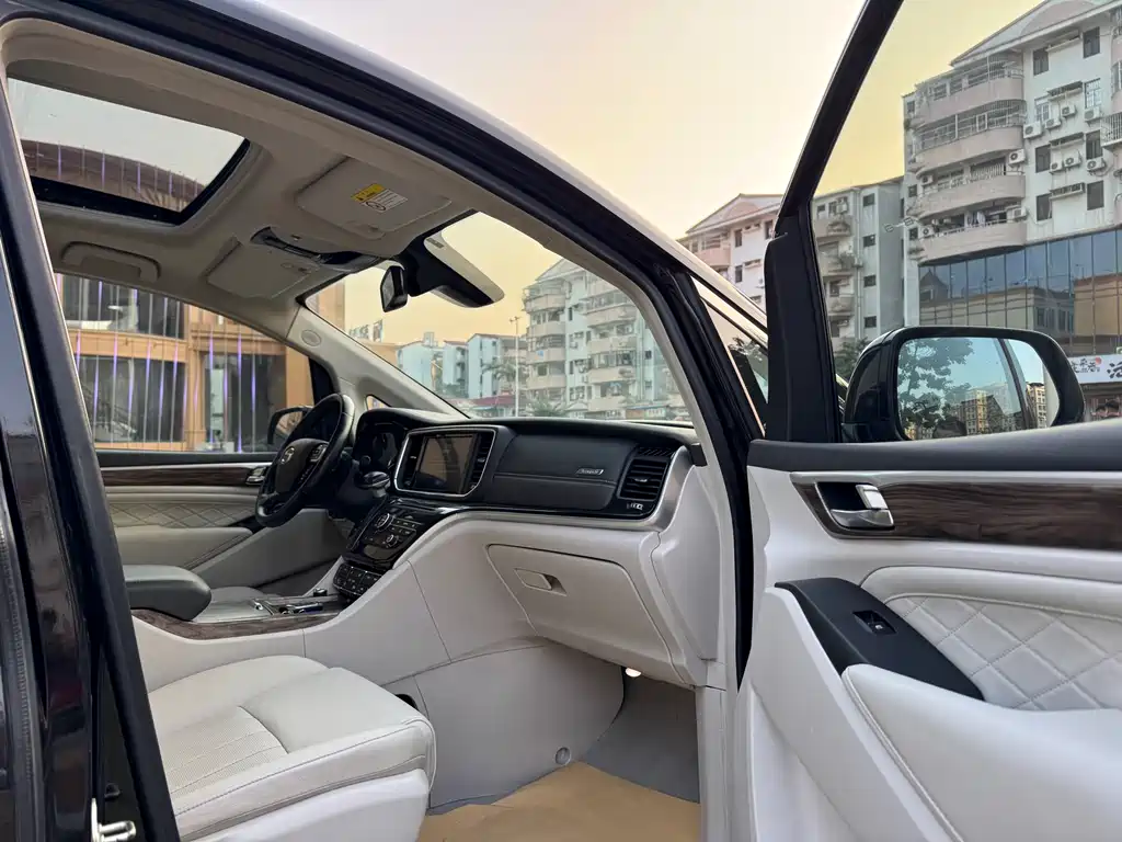 GAC Motor Trumpchi M8 2019 — фото 12