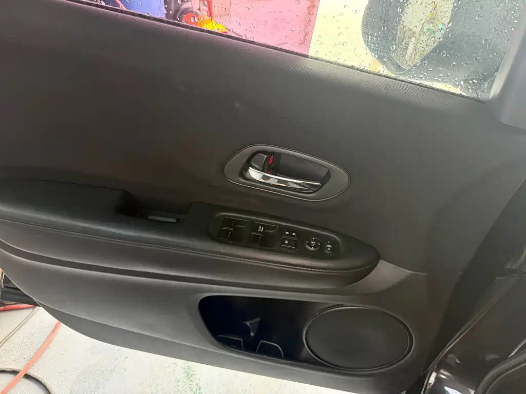 Honda Vezel 2016 — фото 10