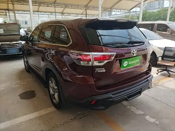 Toyota Highlander 2015