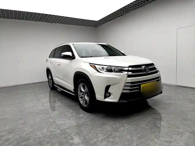 Toyota Highlander 2019