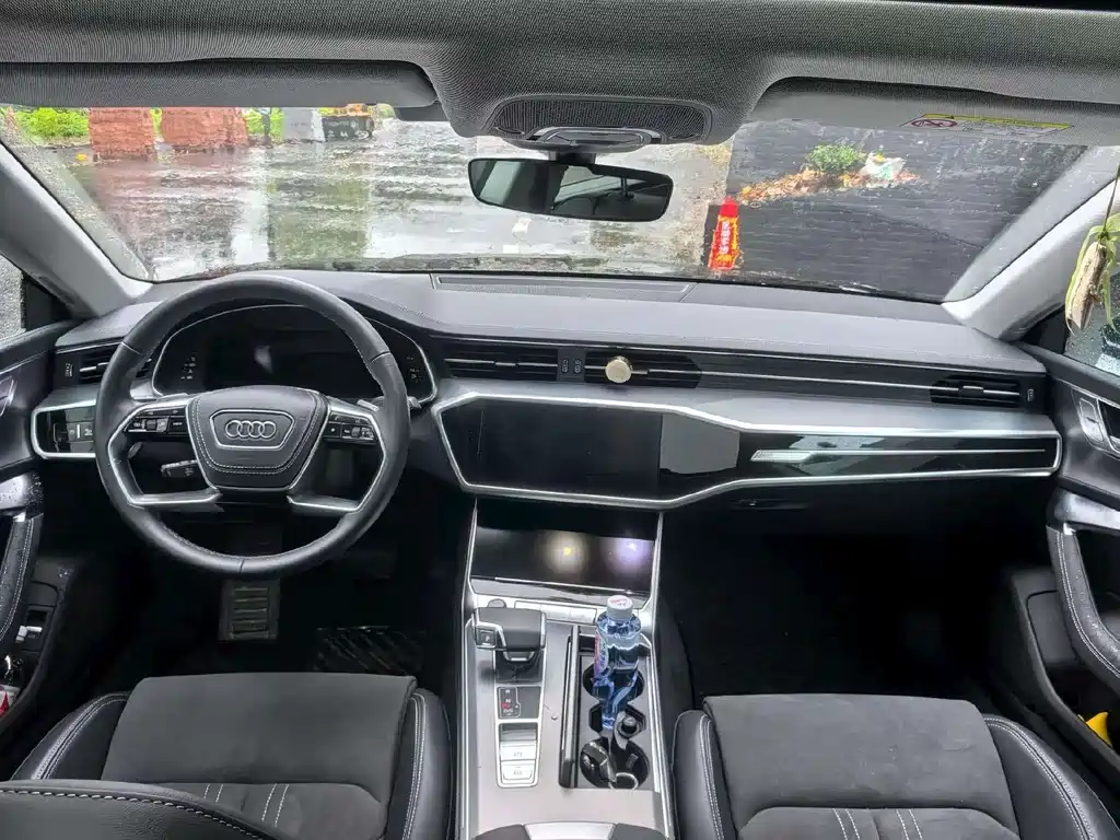 Audi A7L 2024