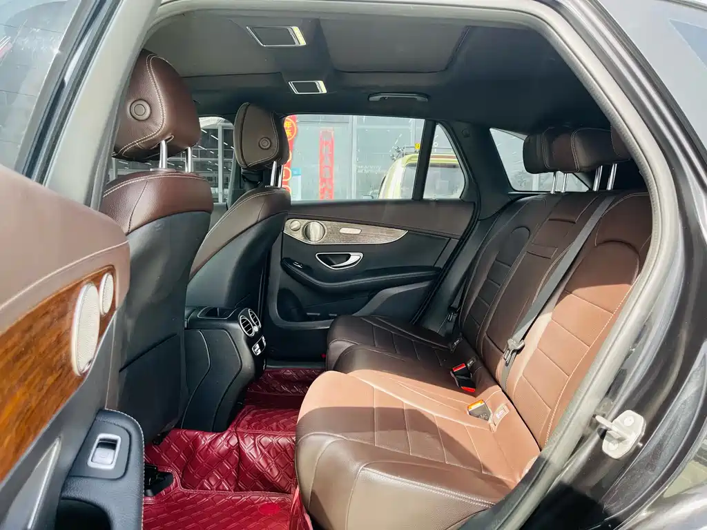 Mercedes-Benz GLC 2021