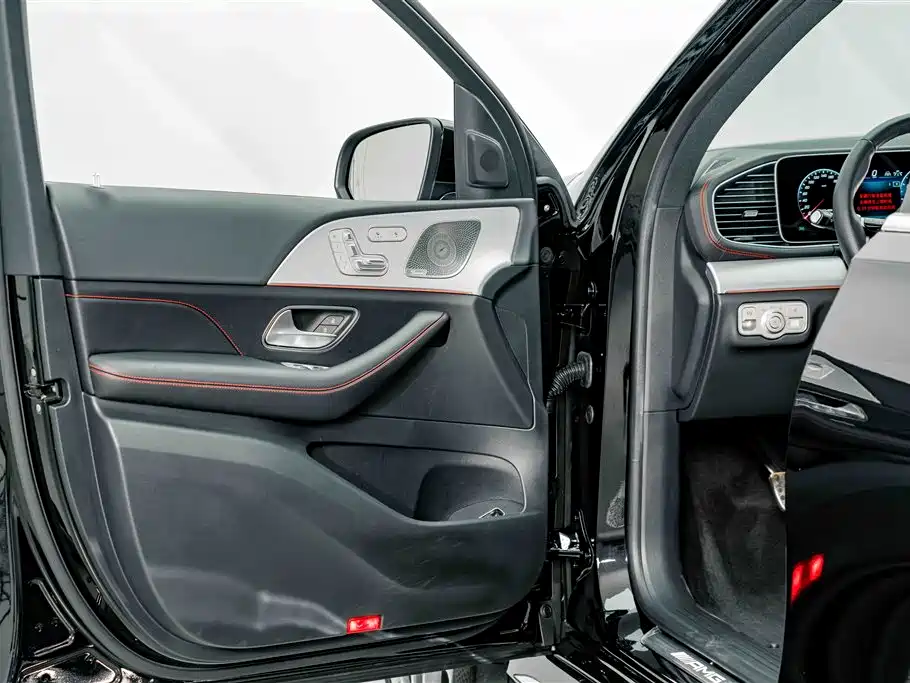 Mercedes-Benz GLE AMG 2025 — фото 17