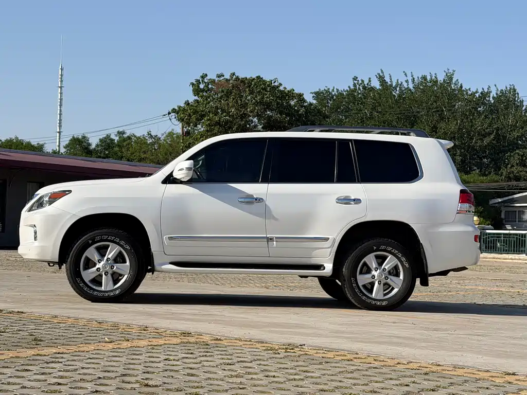 Lexus LX 2015 — фото 4