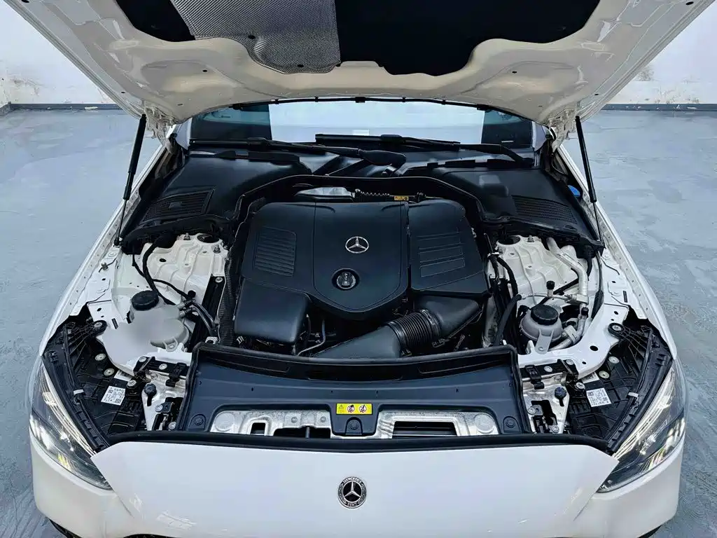 Mercedes-Benz C-Class 2024 — фото 20