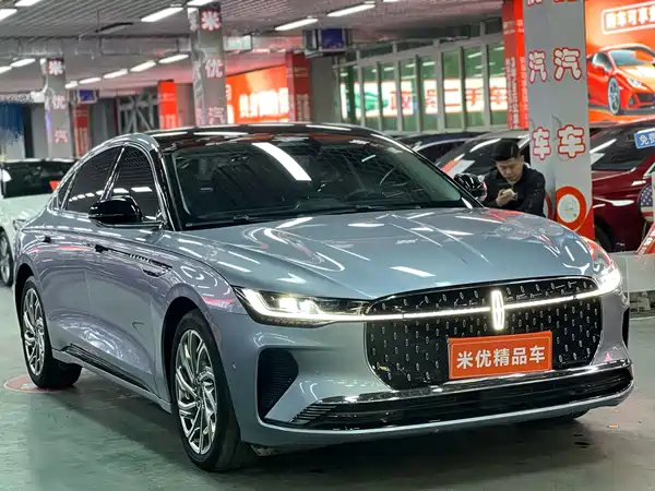 Lincoln Z 2022
