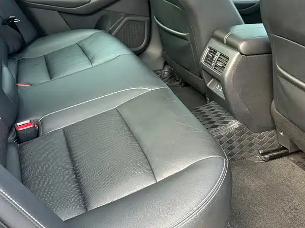 Nissan Teana 2024