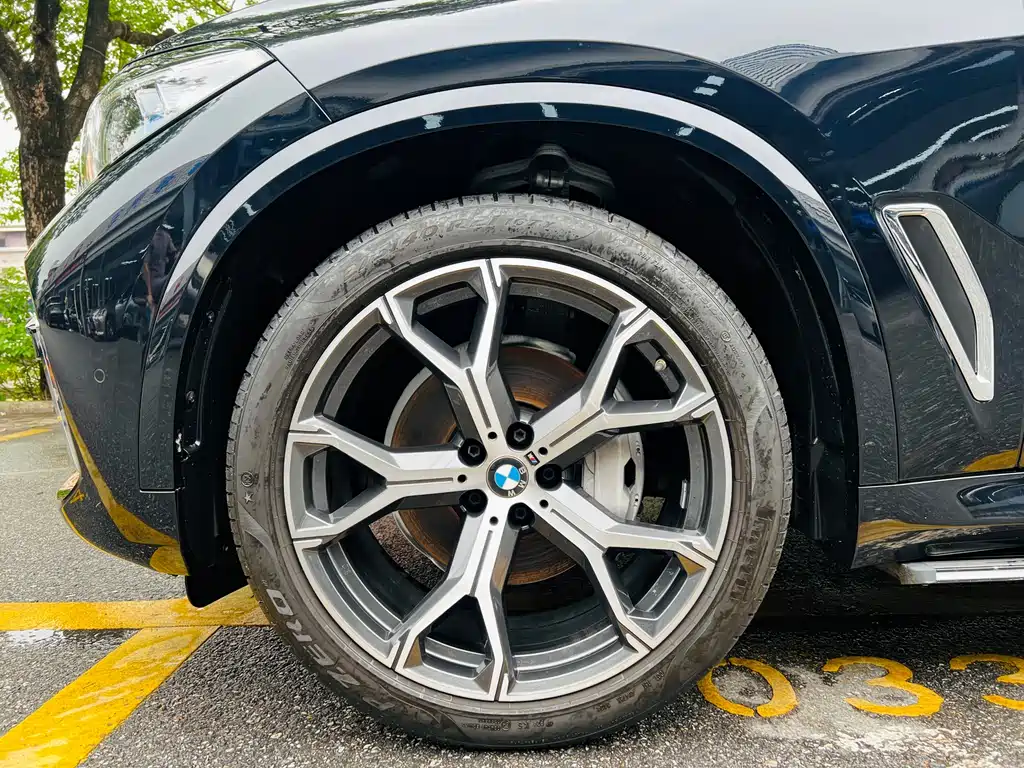 BMW X5 2023 — фото 10